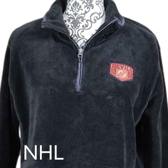 NHL NJ Devils Fleece Pullover - Picture 4 of 10